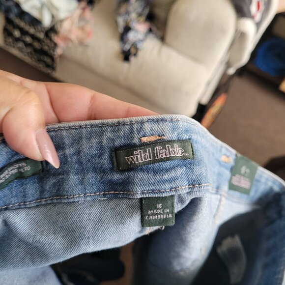 Wild Fable Plus Size Super High Rise Shorts - Picture 6 of 8